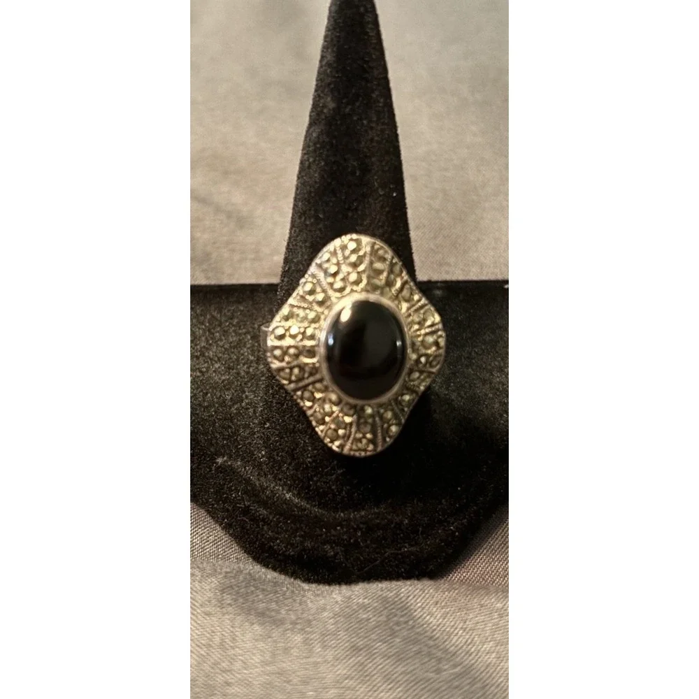 Vintage Onyx, Marcasite statement ring size 9 Stamped 925 Sterling Silver